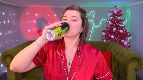 Ari online show from 12.31.24