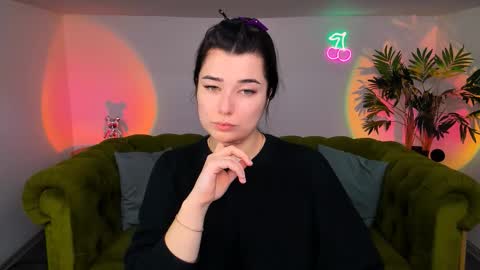 Ari online show from 10.27.25