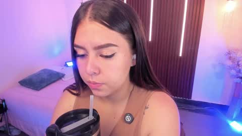Snapshot of ariianabaker chatting on 05.15.26 Arianna online show from 05.15.26