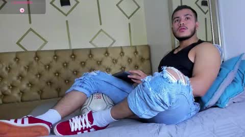 Ariies13 online show from 09.19.25