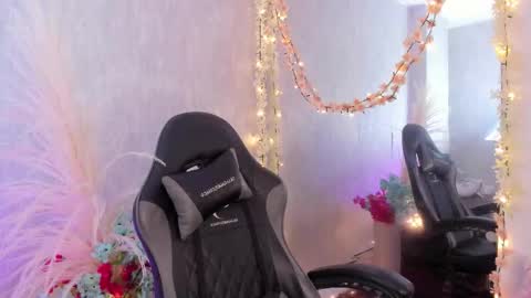 Snapshot of arimonoban chatting on 02.11.26 Ariel online show from 02.11.26