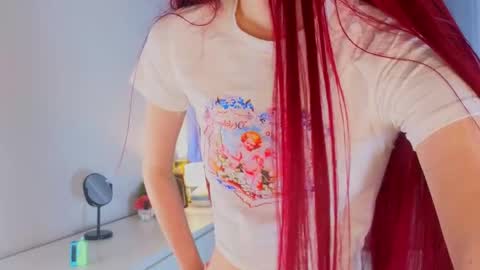 Snapshot of arinaa_waifu chatting on 05.08.26 Arina online show from 05.08.26