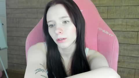 Snapshot of arinakubrick chatting on 05.27.26 Arinakubrick online show from 05.27.26