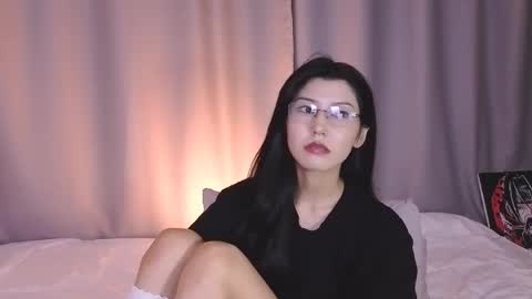 Snapshot of arinsun chatting on 05.27.26 haitani online show from 05.27.26