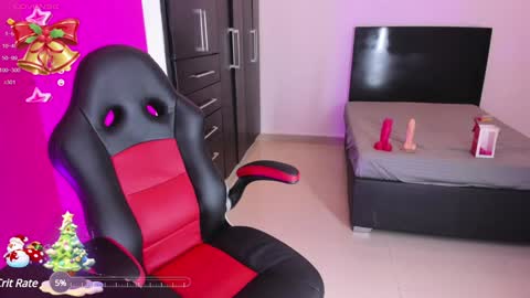 arisha_davis online show from 12.20.24