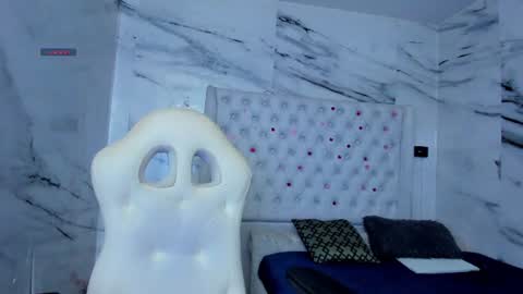 arisha_lee2 online show from 07.04.26