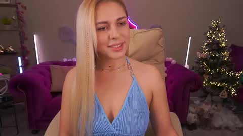 Snapshot of arishkalulu chatting on 12.19.25 Arishka online show from 12.19.25