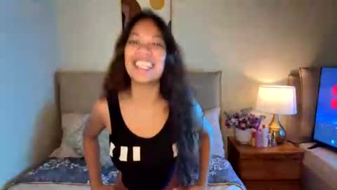 Snapshot of aristruths chatting on 06.15.26 Ari online show from 06.15.26