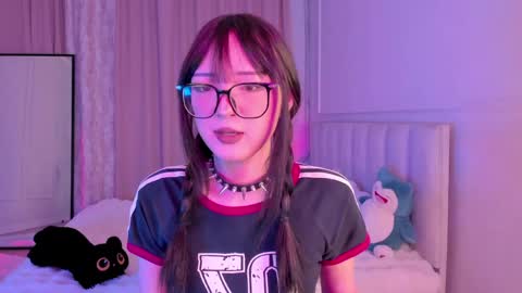 Snapshot of ariya_star chatting on 05.07.26 Ariya online show from 05.07.26
