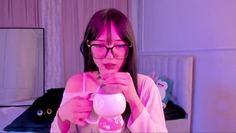 Snapshot of ariya_star chatting on 05.08.26 Ariya online show from 05.08.26