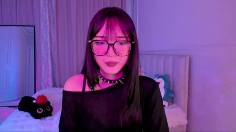 Snapshot of ariya_star chatting on 05.10.26 Ariya online show from 05.10.26