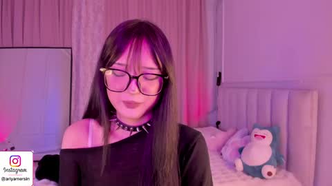 Snapshot of ariya_star chatting on 05.27.26 Ariya online show from 05.27.26