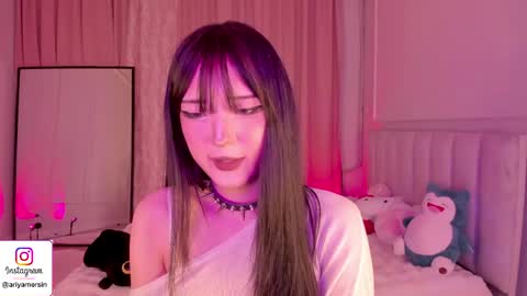 Snapshot of ariya_star chatting on 05.28.26 Ariya online show from 05.28.26