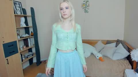 Snapshot of arlavitullo chatting on 05.23.26 Emily online show from 05.23.26