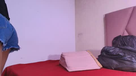 Arleth  online show from 10.22.25