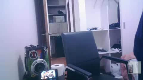 Snapshot of armaduradeacero chatting on 06.29.26 armaduradeacero online show from 06.29.26