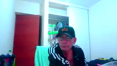 Snapshot of armaduradeacero chatting on 07.14.26 armaduradeacero online show from 07.14.26