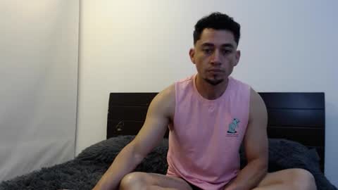 Snapshot of armand_05 chatting on 01.11.25 Armand online show from 01.11.25