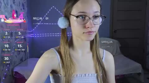 armurra online show from 10.18.25