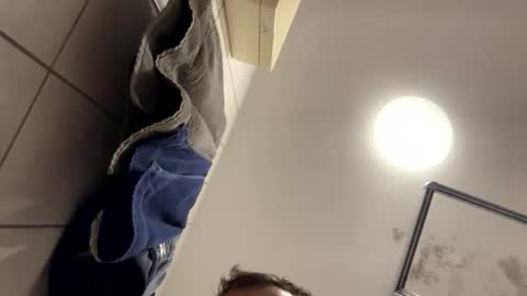 Snapshot of armyskater32 chatting on 10.07.25 armyskater32 online show from 10.07.25