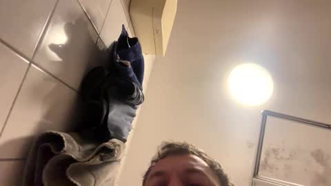 armyskater32 online show from 11.12.25