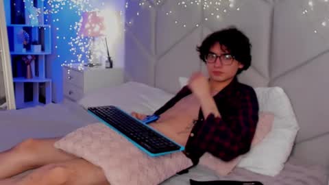 Snapshot of arnolddonaldson chatting on 12.15.24 Arnold online show from 12.15.24