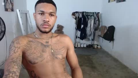 Snapshot of aron_7 chatting on 12.13.24 aron_7 online show from 12.13.24