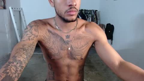 Snapshot of aron_7 chatting on 12.14.24 aron_7 online show from 12.14.24