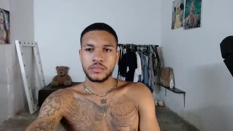 Snapshot of aron_7 chatting on 12.16.24 aron_7 online show from 12.16.24