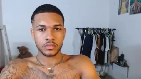 Snapshot of aron_7 chatting on 01.21.25 aron_7 online show from 01.21.25