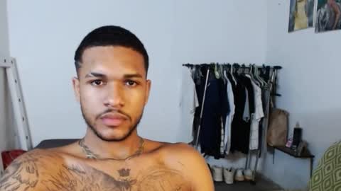 Snapshot of aron_7 chatting on 01.25.25 aron_7 online show from 01.25.25