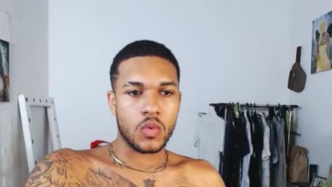 Snapshot of aron_7 chatting on 01.27.25 aron_7 online show from 01.27.25