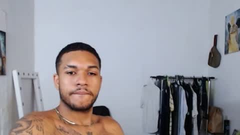 Snapshot of aron_7 chatting on 01.28.25 aron_7 online show from 01.28.25