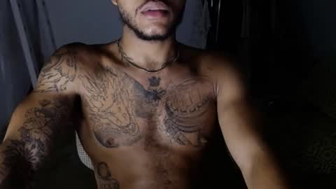 Snapshot of aron_7 chatting on 02.18.25 aron_7 online show from 02.18.25