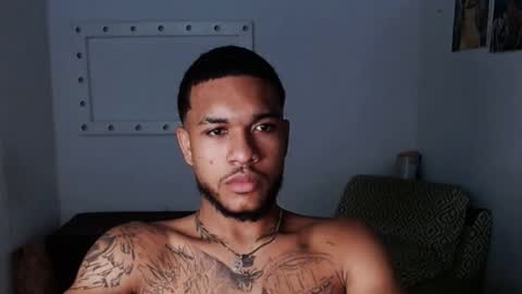 Snapshot of aron_7 chatting on 03.12.25 aron_7 online show from 03.12.25