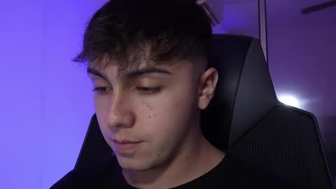 aron__cooper online show from 10.18.25