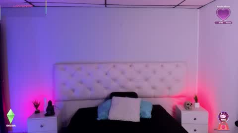 Aron cruz  online show from 10.17.25