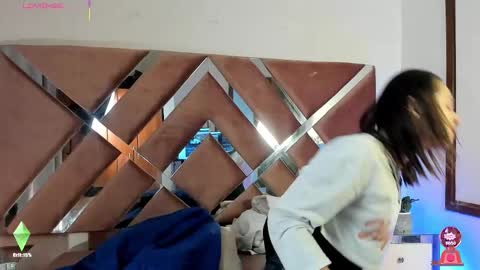 Aron cruz  online show from 02.07.26