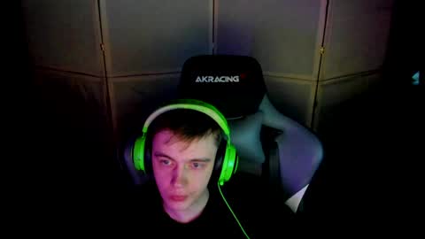 Snapshot of aron_neall chatting on 01.21.25 biggest penis online show from 01.21.25