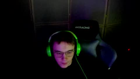 Snapshot of aron_neall chatting on 01.26.25 biggest penis online show from 01.26.25