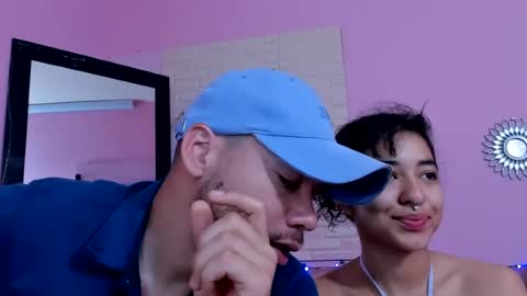 Snapshot of aronandmoli chatting on 06.12.26 aronandmoli online show from 06.12.26