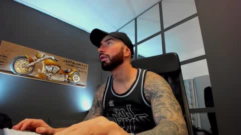 AronGrant online show from 01.06.25