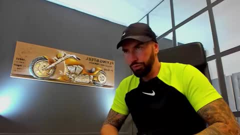 AronGrant online show from 09.09.25