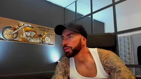 AronGrant online show from 10.08.25