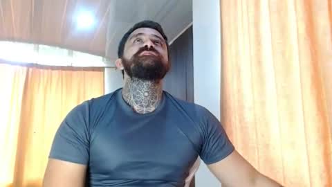 Snapshot of aronmiller404 chatting on 02.01.26 aronmiller online show from 02.01.26