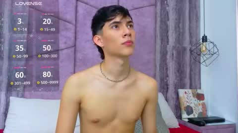 Arontawers online show from 04.18.26