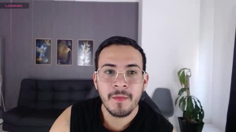 Snapshot of arontrey21_ chatting on 09.13.25 Adrian online show from 09.13.25