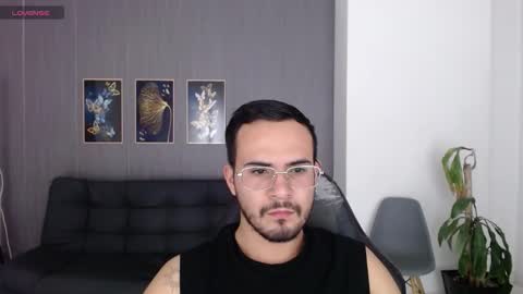 Snapshot of arontrey21_ chatting on 09.14.25 Adrian online show from 09.14.25