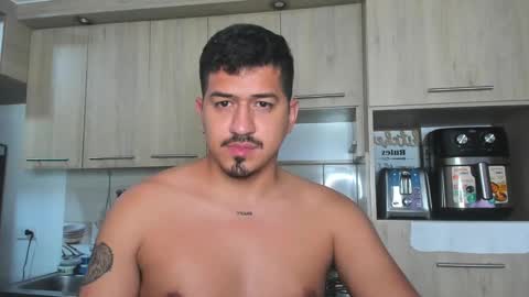 Snapshot of aronwilliams69 chatting on 02.26.25 ARON Independent model online show from 02.26.25