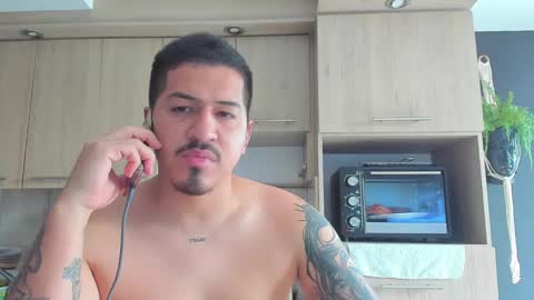 Snapshot of aronwilliams69 chatting on 09.24.25 ARON Independent model online show from 09.24.25